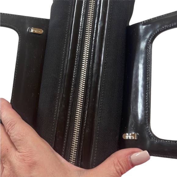 Ferragamo AUTHENTIC black doctor bag.  Beautiful - Picture 9 of 13